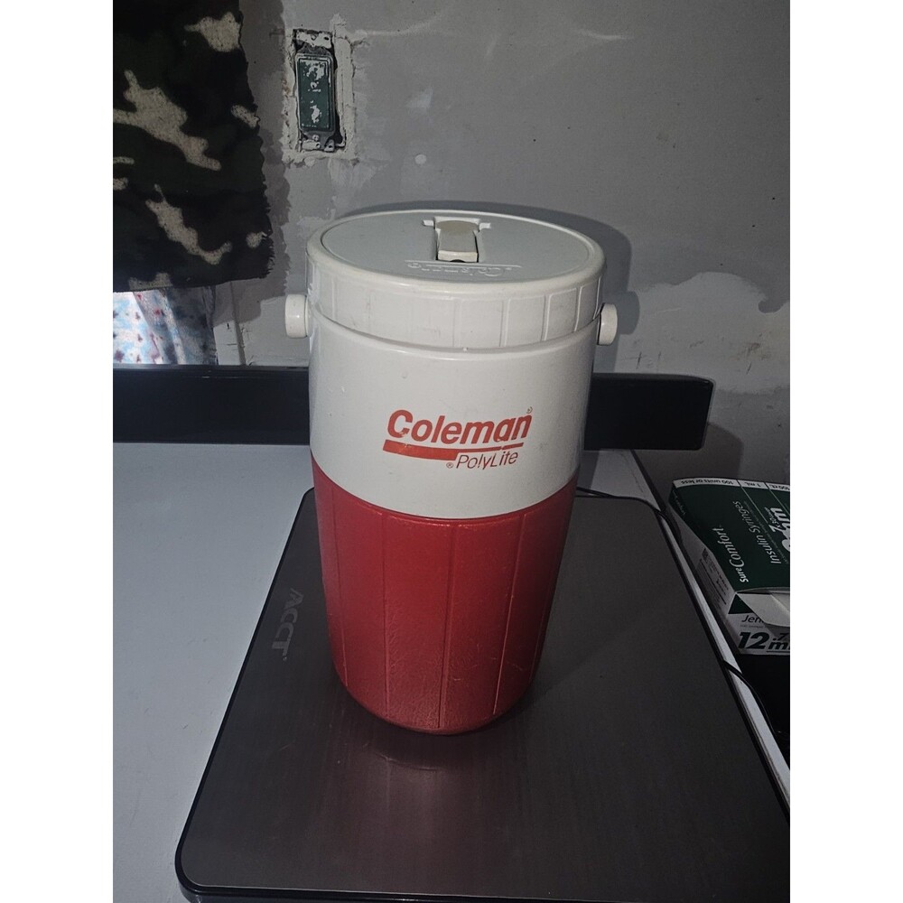 Vintage Coleman Polylite 1/2 Gallon Water Cooler Jug 5590 Red/White Thermos